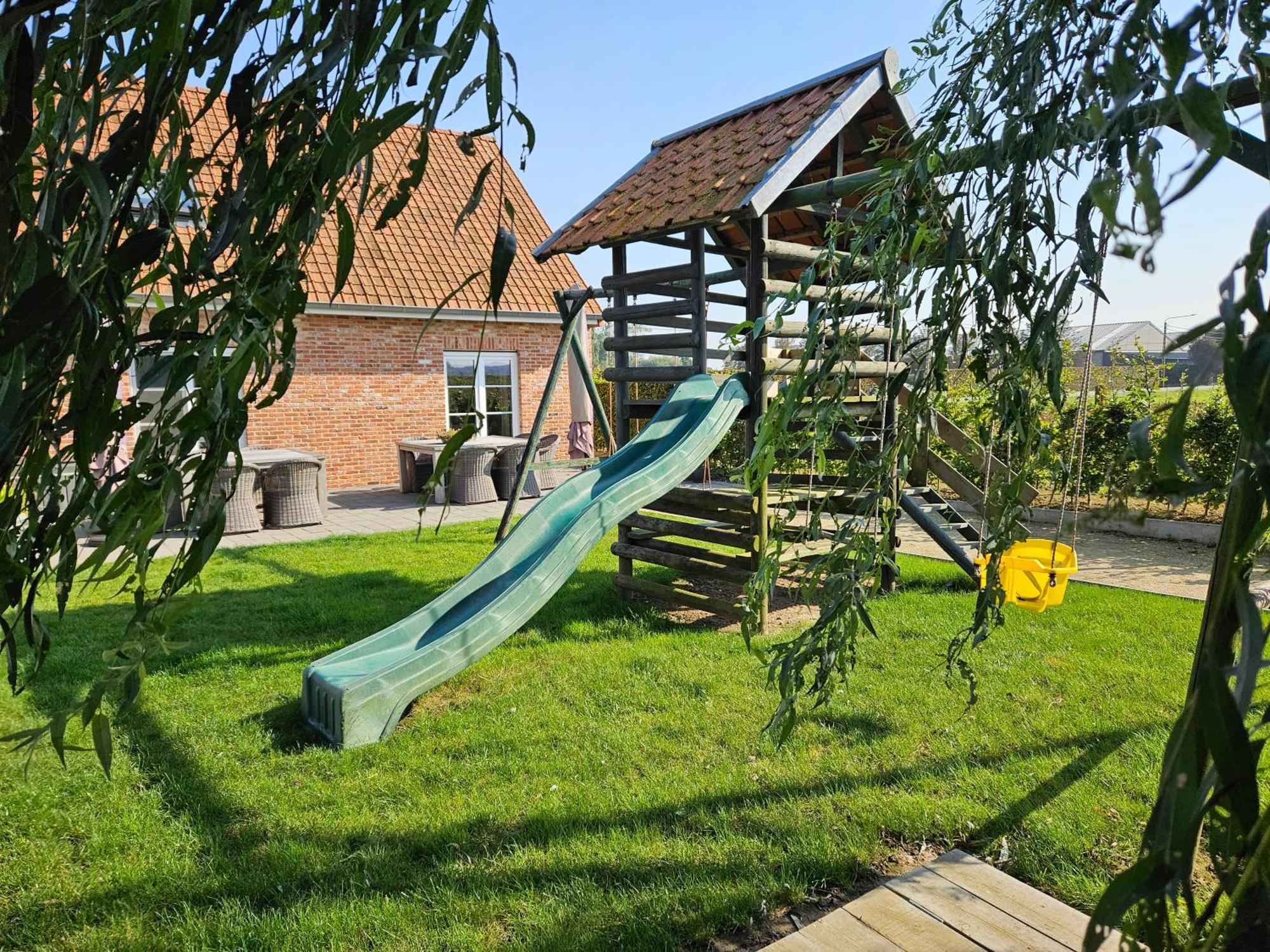 'T Hooghe Licht Bed & Breakfast Zonnebeke Eksteriør billede